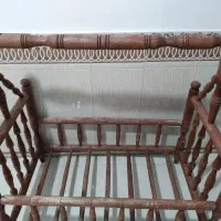 گهواره چوبی بچه سالم