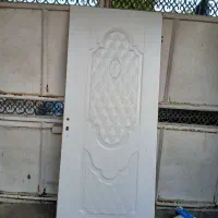 در اتاق خواب چپ باز شو