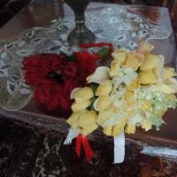 دسته گل عروس ۳۰۰ تومان