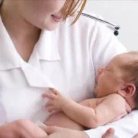 امور منزل و آشپزی در حد عرف برای خانواده