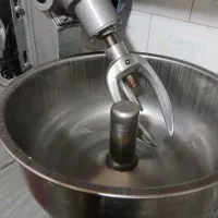 خمیرگیر|خردکن، آسیاب، غذاساز|اهواز, زندوکیلی|دیوار