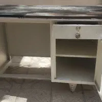 میز کار فلزی