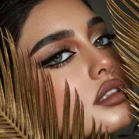 مدل خانم برای همکاری با میکاپ آرتیست
