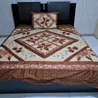 تخت دونفره وتعدادی وسایل منزل