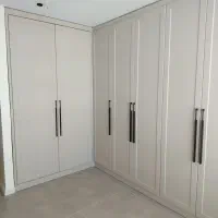 ساخت و  نصب انواع کمدهای دیواری