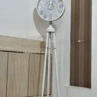 ساعت پایه دار