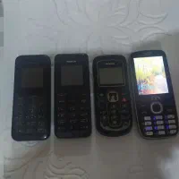 4 عدد گوشی نوکیا و 1 عدد سامسونگ