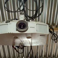 ویدیو پروژکتور با تابلو