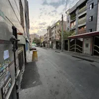 65متری  پارکینگ دار