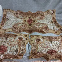 رومیزی کارشده وکوسن حریر اکبند