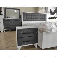 تخت دونفره سفید(با لمسه طوسی)