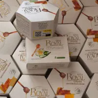کرم ژل رویال همراه با صابون مخصوص