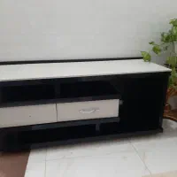 میزتلویزیون مشکی استخوانی