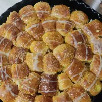 دلمه ، فطایر ، سینابون ، سوسیس و کالباس خانگی