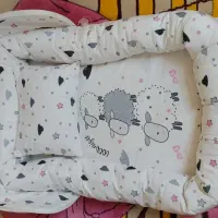دشک نوزاد چیکو کیفی و آغوشی بچه رزبرن
