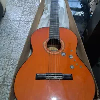 گیتار یاماها c40