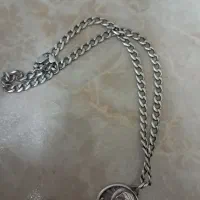 زنجیر و پلک نقره