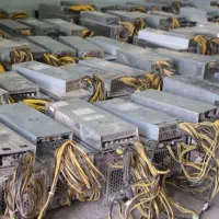 خرید فروش ماینر قدیمی اوراقی و برد کیس وغیره