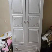 تخت و کمد نوزاد و کودک