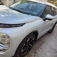 اوتلندر hline