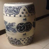 روزه و صندلی چینی