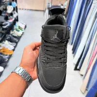 جردن ۴ مشکی