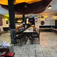 کارگر برای کافه