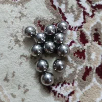 گوی بزرگ گل یا پوچ