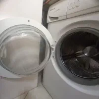 ماشین لباسشویی کاملا سالم
