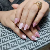 کاور ناخن و کاشت ژلیش ناخن تخفیف ویژه ۱۱ در صدرا-فارس، فاز ۱، خ تندر