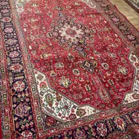 نه متری هریس تبریز با رنگرزی زیبا و خاص