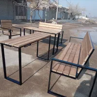 صندلی چوبی فلزی کلاسیک