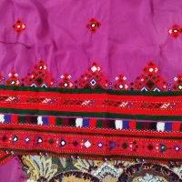 یک دسته لباس فروشی زنانه کامل آماده
