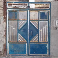 در حیاط