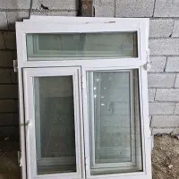 درب و بنجره الومینیوم با چهارچوب.