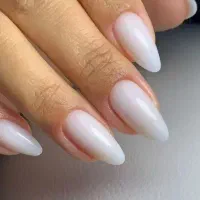 مدل میکرو ابرو و کاشت ناخن