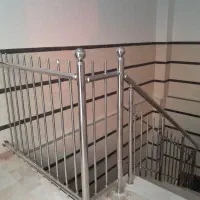 کارگر ساده جهت آموزش نصب نرده همراه حقوق