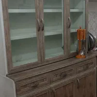 دو عدد کابینت زمینی و دکوری با زمینی