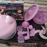 تعدادی وسایل آشپزخانه