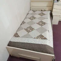 تخت خواب و دراور