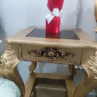 جلو مبلی طلایی