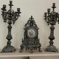 ساعت و شمعدان