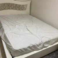 تخت دونفره اینه و کشو