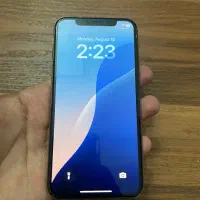 ایفون xs