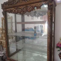 ویترین سلطنتی چوب گردو