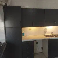کابینت در حد نو  بدنه فلز درها ام دی ف
