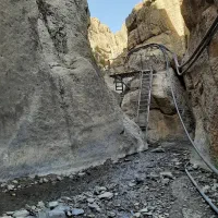 آبشارزیبای زاوین