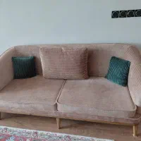 فروش مبل راحتی۷ نفره و میز نهار خوری ۴نفره