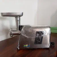 فروش چرخ گوشت در حد نو