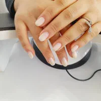 ترمیم، کاشت، لمینت، ژلیش ومانیکور